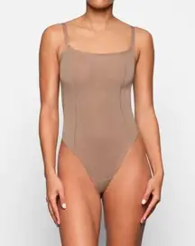 NEW Skims Sheer Sculpt Thong Bodysuit in Sienna Medium