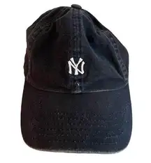 Cooperstown Navy Blue Yankees Small logo baseball hat