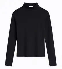 NYTT Classic Black Turtleneck