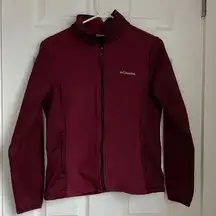 Columbia  Omni-Heat maroon zip up jacket