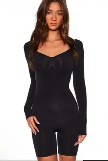 Skims seamless sculpt long sleeve low back mid thigh bodysuit onyx  Large NWOT