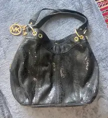 Black Suede Leather Medium-sized Shoulder Bag