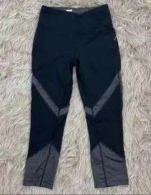 Avía workout Capri leggings 