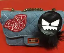 Kiss my Patch Jean Square Side Bag