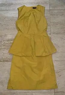 G.V.G.V. Sleeveless Scoop Neck Open Back Yellow‎ Dress Made In Japan 34