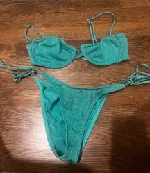 Triangl Bikini Set