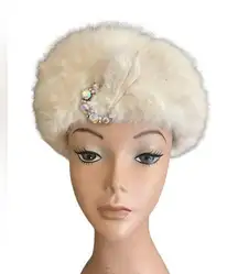 Suzy Lee Of California Fur Hat With Rhinestone Buckle Detail