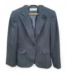 Tahari Dark Gray Pin Striped Woman’s Two Piece Suit Size 8