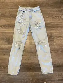 Size 4 Long Lightwash Distressed High Waisted Jeans