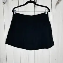 Athleta High Rise Weekender Run Skort 16" Black Size L (32x3)