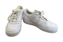 Nike Air Force 1 07 OG triple white womans sneakers Shoes size 7 SKU 8425