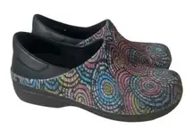 CROCS Neria Pro II Graphic Clog At Work Clogs Women Size 8 Black Multicolor Shoe