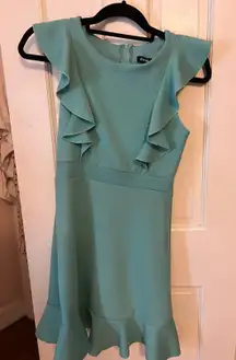 green dress