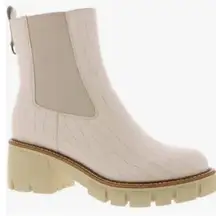 Vintage Havana Baltimore Off White Lug Sole Chelsea Ankle Boots Women’s Size‎ 9