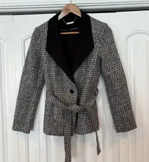 White House Black Market Gray And Black Tweed Jacket Size 4‎