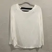 CAbi  Around The Clock Center White Long Sleeve knit Top Size medium