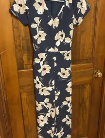Ann Taylor Navy and White Floral Maxi Jumpsuit size Small