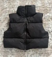 Black cropped puffer vest