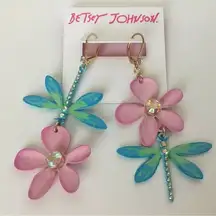 Betsey Johnson  Dragonfly & Flower Mismatch Drop Earrings Gold, Pink & Blue NWT