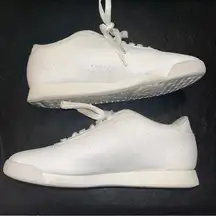 Princess Reebok size 6
