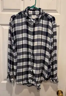 Caslon Womens Flannel Shirt Long Sleeve Plaid Blue White‎ Size M Soft Cozy Fall