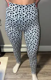 /Defining Active Dalmatian Leggings