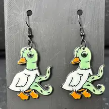 Alien Duck Dangle Earrings – Spooky & Quirky Halloween Style