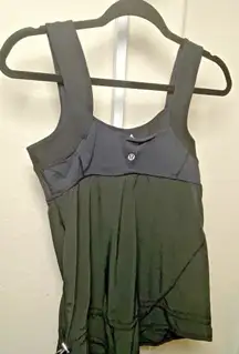 Lululemon Run Chase Me Tank Top SZ 8 Black Adjustable‎ Hem Active Running Yoga