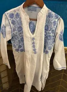 Women's Pure White Tunic Top Size S White Blue Embroidered Cotton