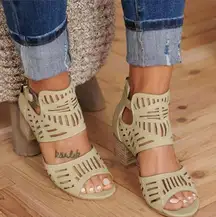 TOP Moda Brown Cutout stacked tan gladiator heels size 9