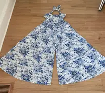 Aakaa Blue & White Floral romper (Size M) New with Tags