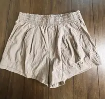 CALIA Women’s 4"  Mid Rise Double Layered Hem Short Mushroom Size Large