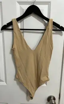 Aritzia Babaton Bodysuit