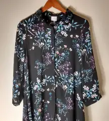 Cupio M Black Blue Flowered Tunic Top