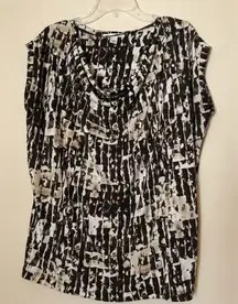 Kenneth Cole scoop neck size med blouse