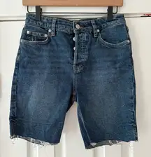 Free People Avery‎ Button Fly Bermuda Denim Shorts Size 26 EUC
