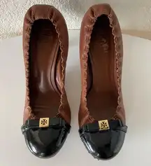 Tory Burch Size 8 Leather Colorblock Pattern brown/black Pumps heels