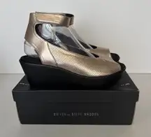Steven‎ Steve Madden Shoes Babelle Rose Gold Perforated Wedge Peep Toe Size 8.5