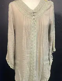 Elegant Lace Trimmed Women's Top