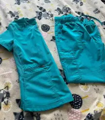 teal scrub set