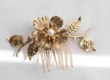 Boutique Vintage Floral Flower Hair Comb