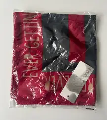 NWT 2012 Taylor Swift Red Era Silky Scarf