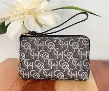 Coach NWT  Corner Zip Wristlet With  Monogram Print