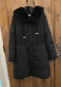 T TAHARI Women’s Down-Filled Winter Parka/Coat Size Large