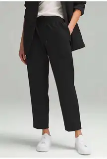 Womens Lululemon Sz Medium Tapered Leg Mid Rise 7/8 Pant Luxtreme Black