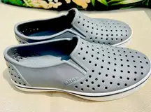 Native shoes size 4 M 6 W runs small fits size 5 women’s flexible shoes light