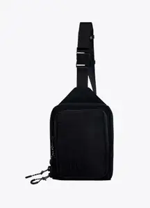 Used in great condition BEIS sports sling in black