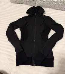 Lululemon Women’s Dance Studio Jacket Size 4 Black Gray Reversible Hooded Jacket