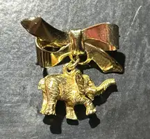 Vintage 1” Gold Tone Bow Dangling Elephant Pin Brooch Stunning