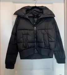 Black hollister puffer jacket